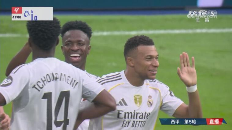 巴萨对决皇马姆巴佩替补亚马尔挑战维尼修斯莱万和居莱尔首发出场_西甲直播