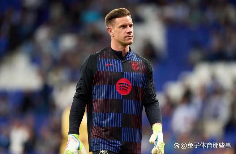 阿斯：特狮不愿派人陪自己做手术，未经同意巴萨无法公布伤情细节_1