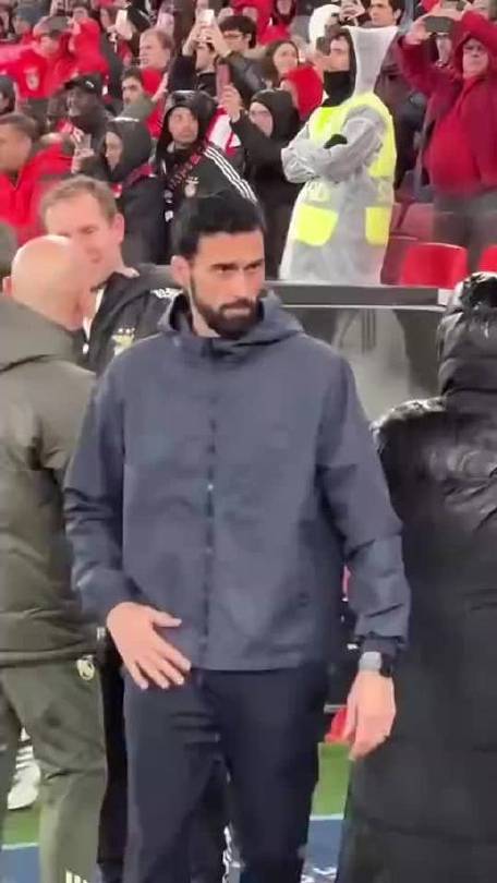 阿韦洛亚:即使很久不联系,但我凌晨3点打给穆帅他一定会接