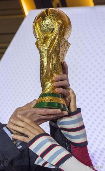 巴萨被遗忘之人！33岁老将铁定离队：本周解约，节省350万