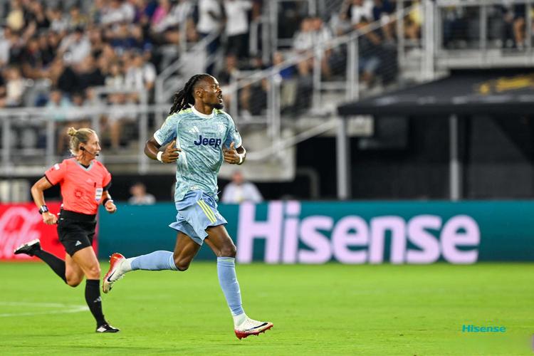 阿斯：尽管竞争激烈出场时间减少，但迪亚斯仍会与皇马续约