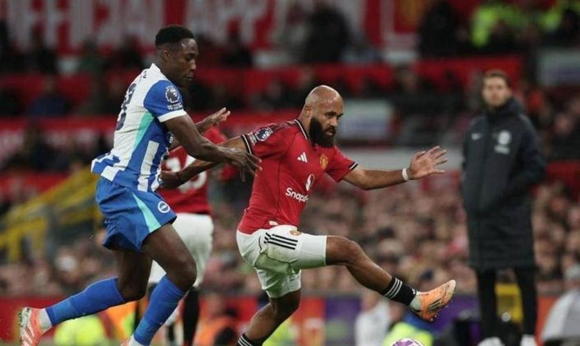 B费:为什么传球给姆伯莫别人看不到我看到的东西罗马诺:奇克被传为曼联的“秘密”中场人选