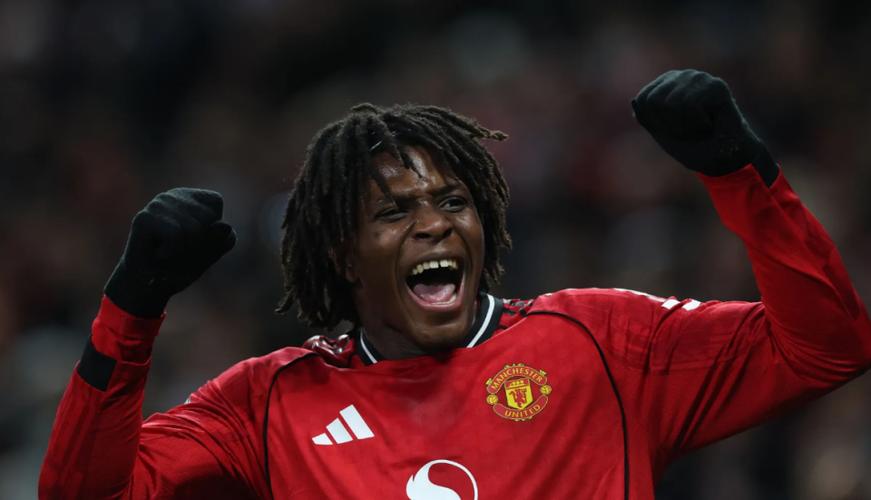 英超官方：曼联球员多古当选第23轮最佳球员