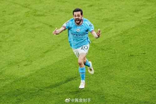 B费:其实我清楚俱乐部今夏希望我走B席在场上比我更烦人